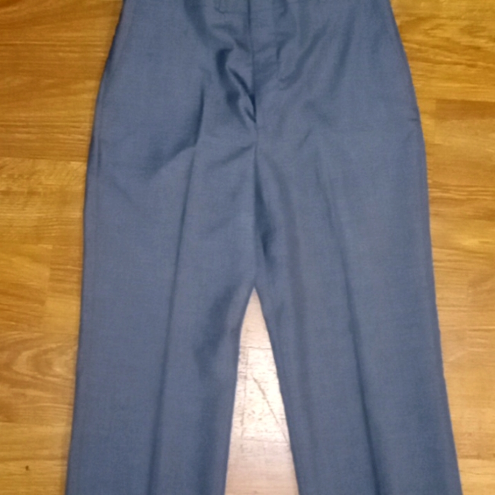 Charcoal dress pant size 30x32 by Mr. Higgins